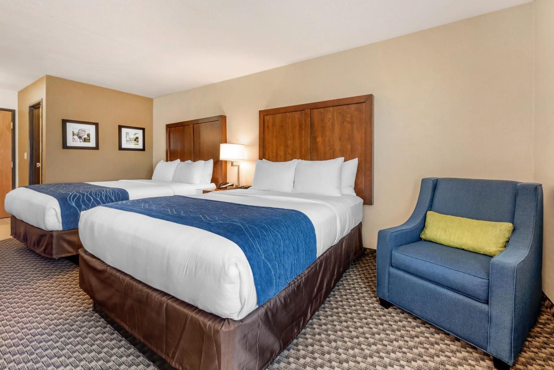2 Queen Beds Non-Smoking