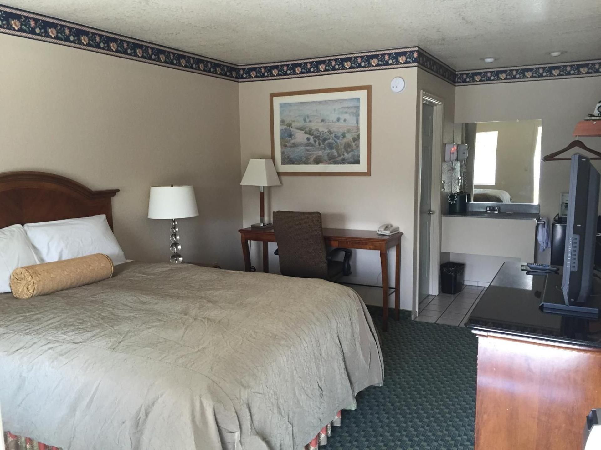 Queen Room
