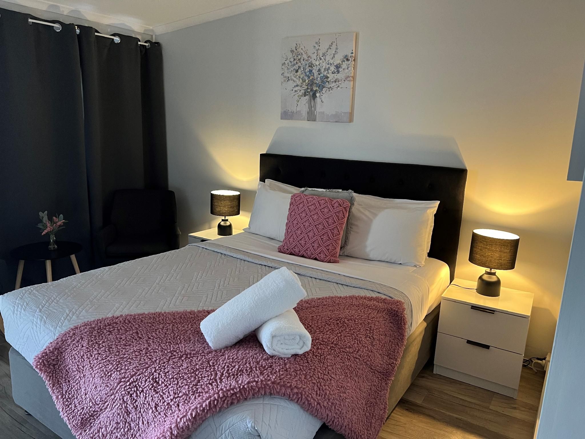 Deluxe Queen Room