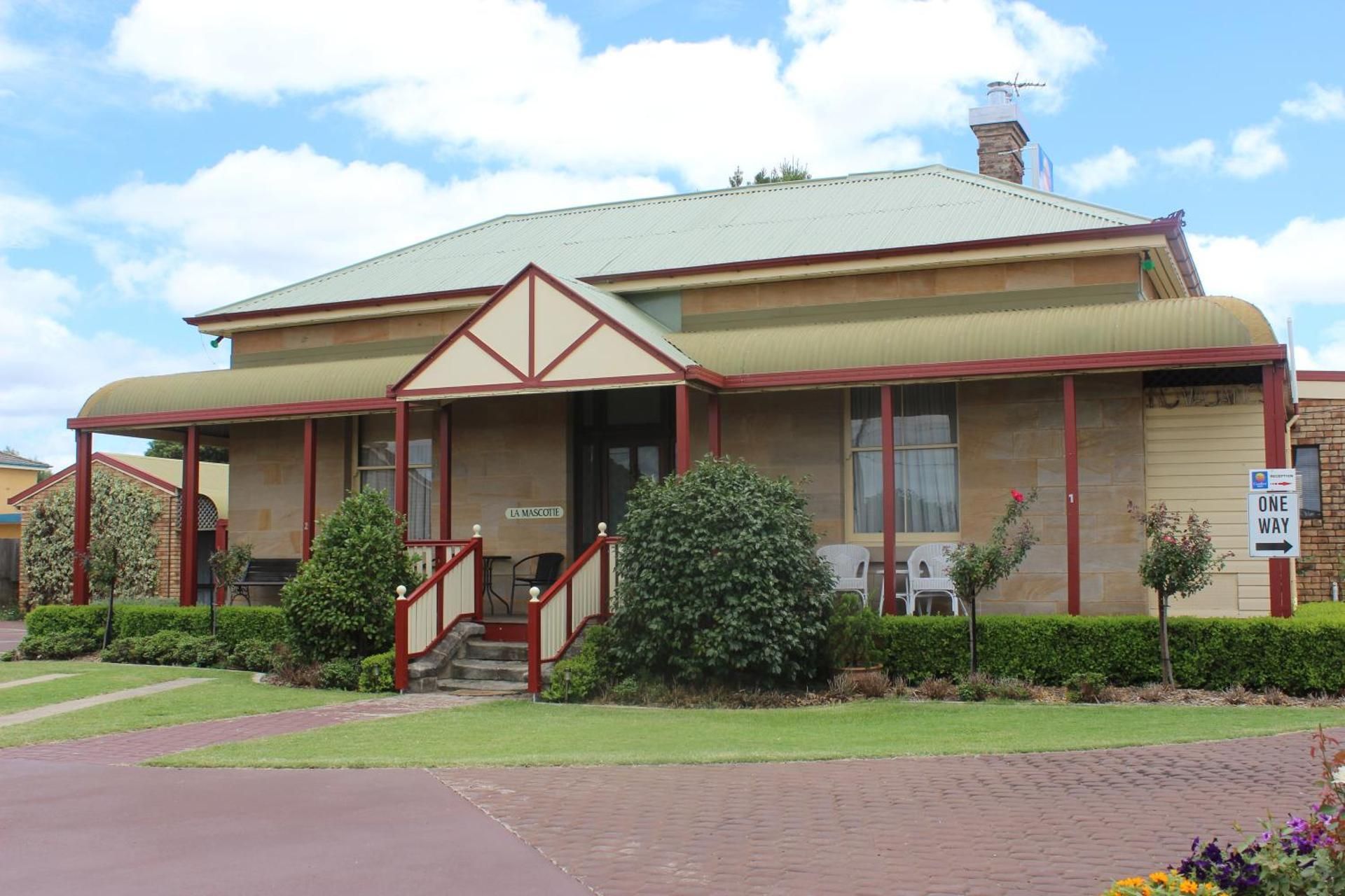 Warwick Settlers Inn