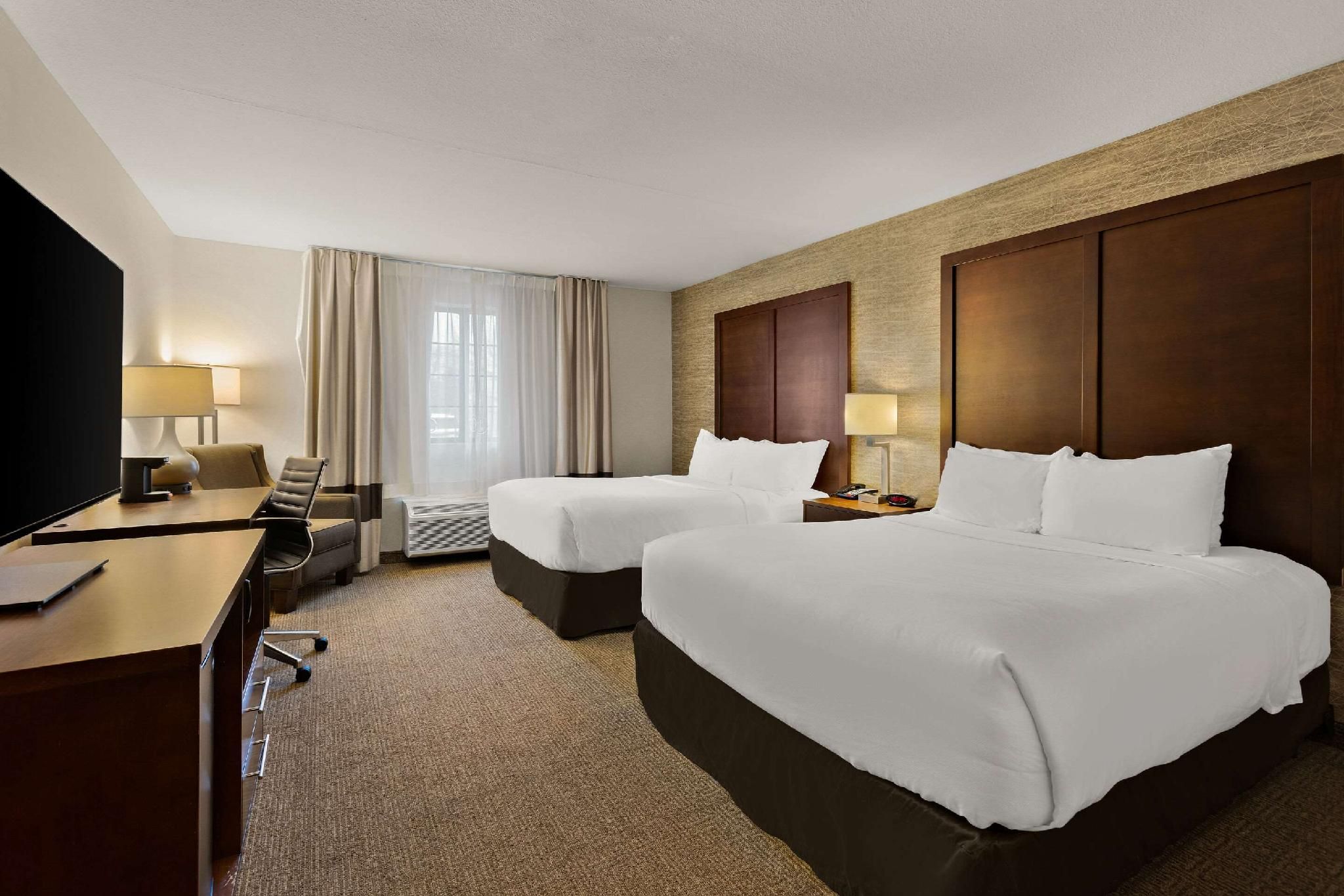 Comfort Inn Ludington near US-10 2 Queen Beds, Nonsmoking, Accessible