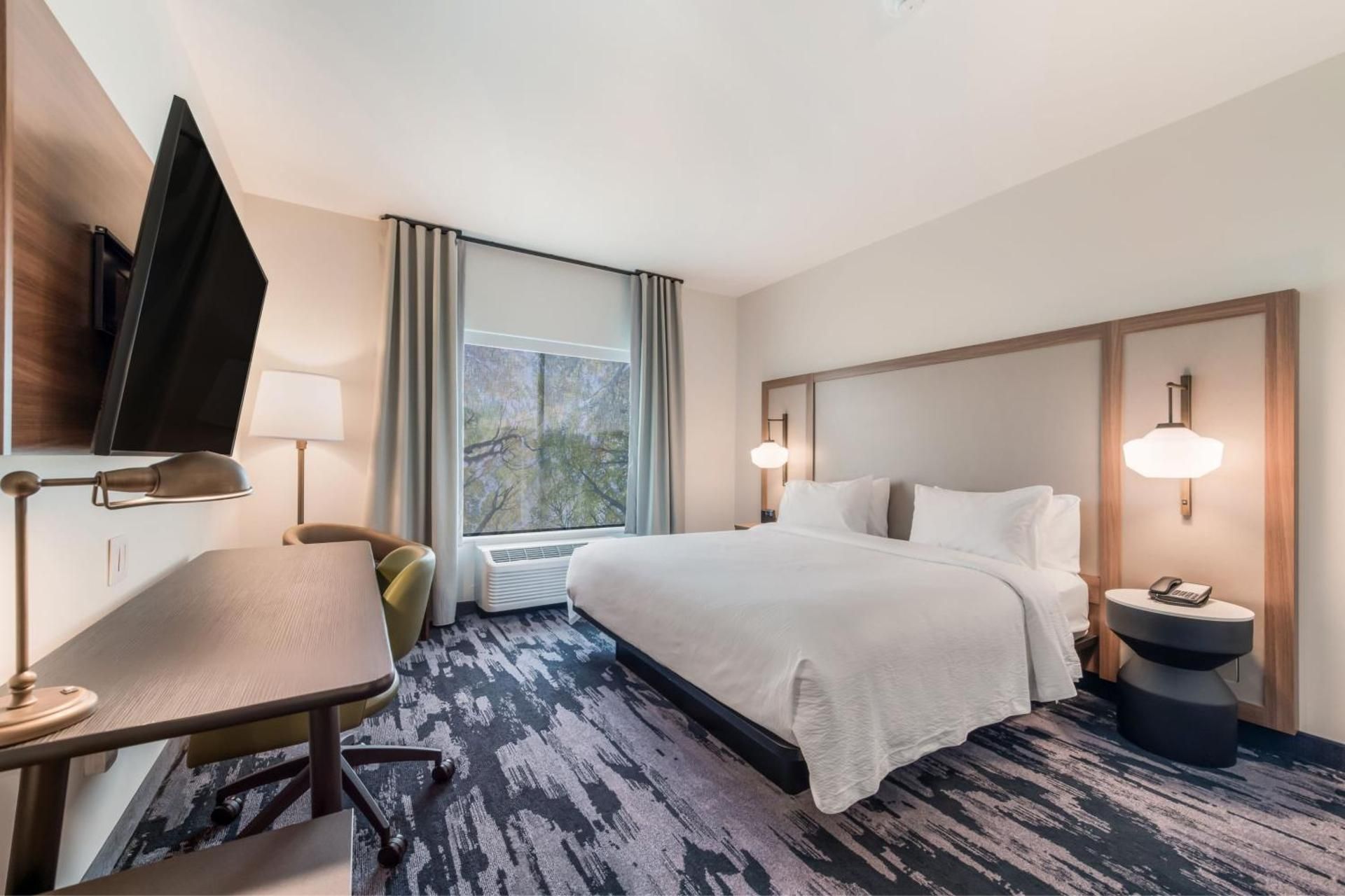 King Room - Hearing Accessible