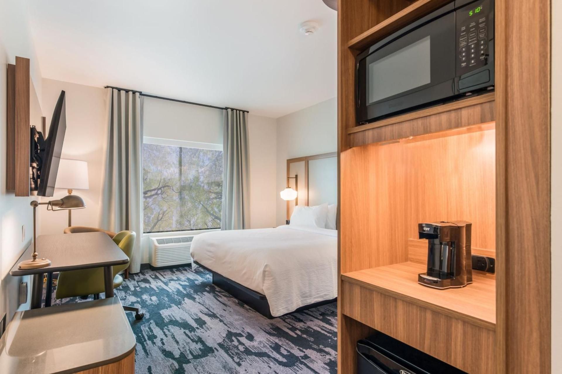 King Room - Hearing Accessible