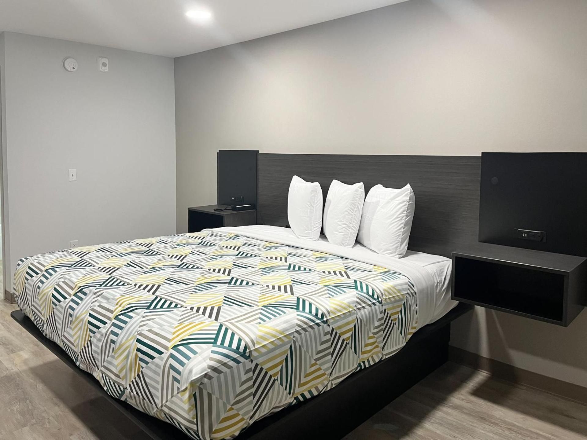 Double Room - Disability Access - Non-Smoking