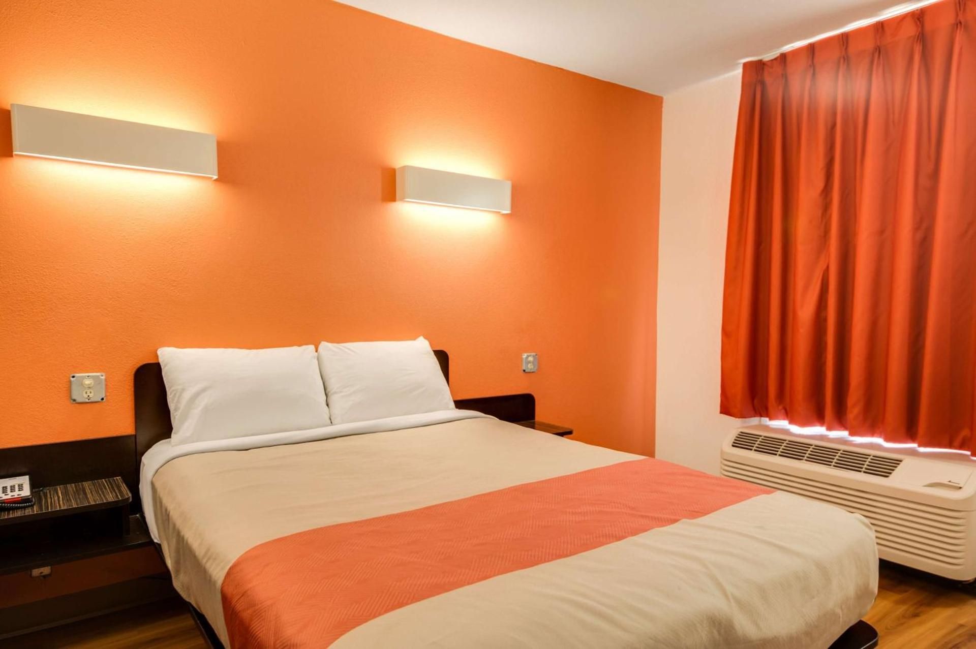 Double Room - Disability Access - Non-Smoking