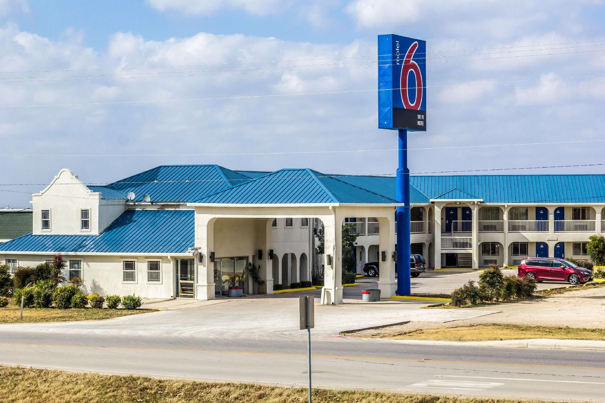 Motel 6 Seguin, TX