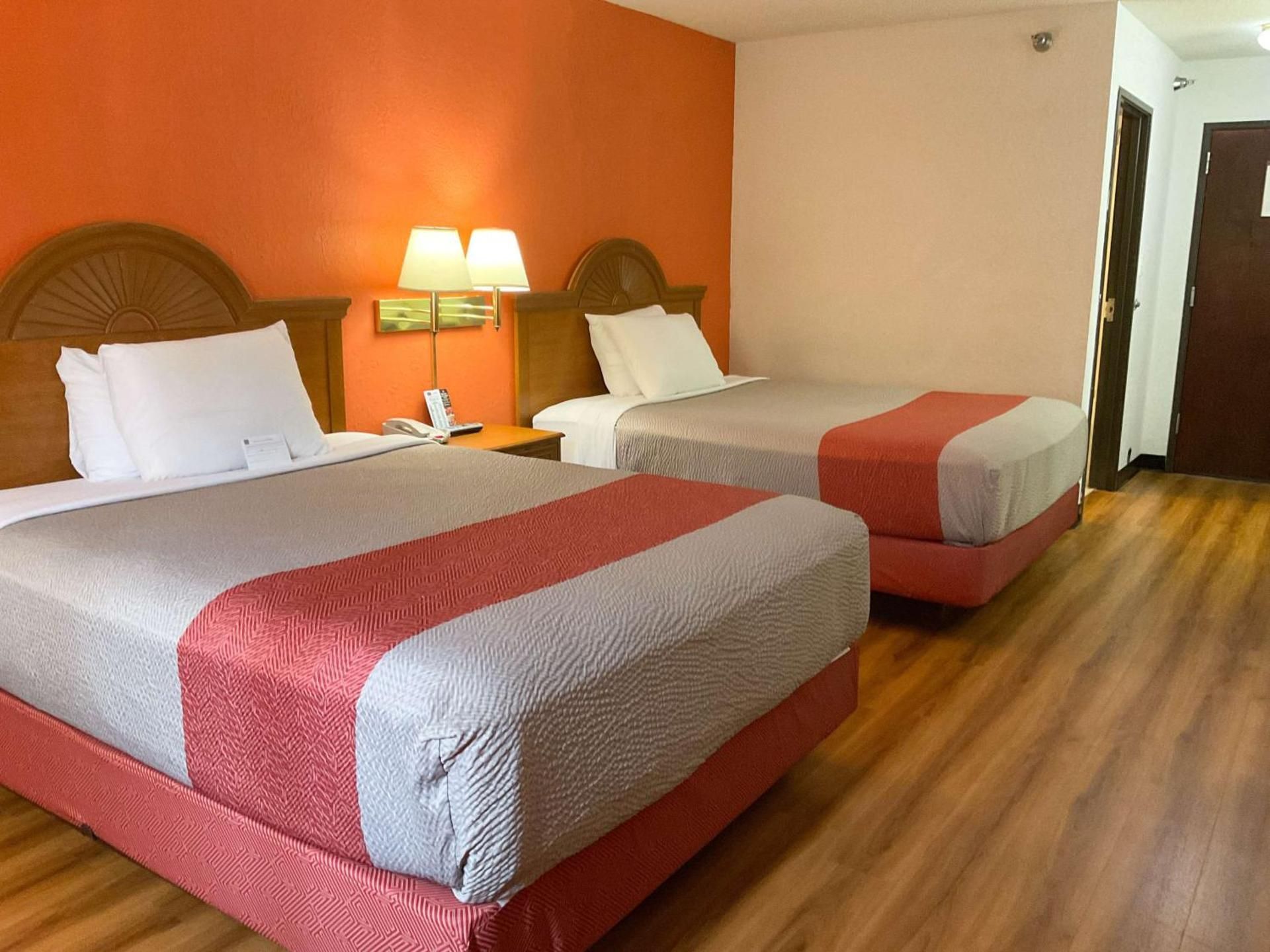 Queen Room with Two Queen Beds - Non-Smoking