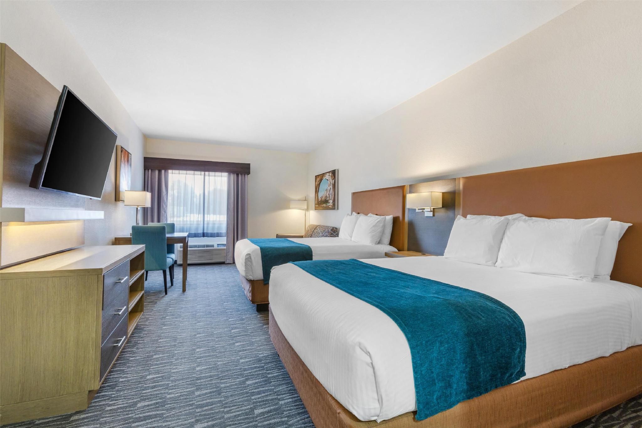 2 queen beds, nonsmoking
