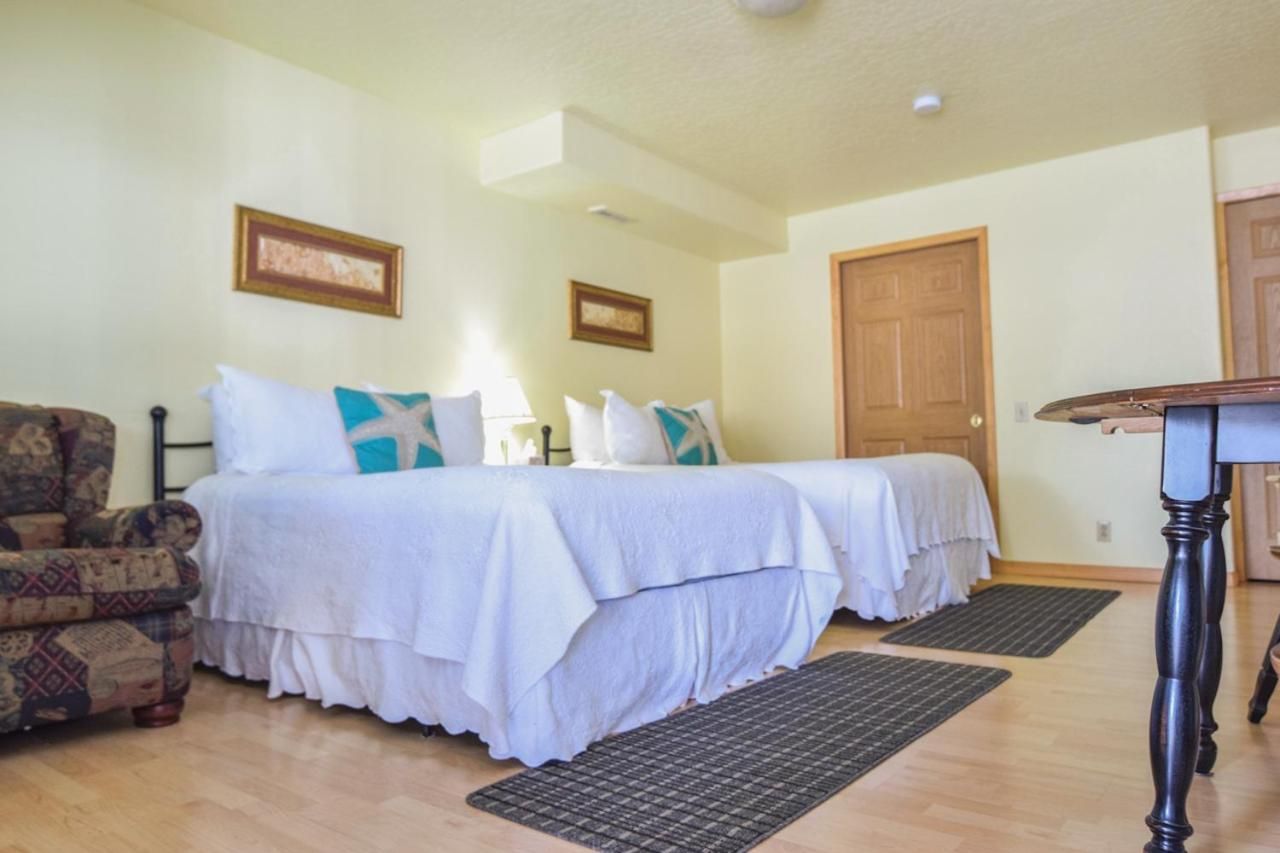 Double Room with Two Double Beds