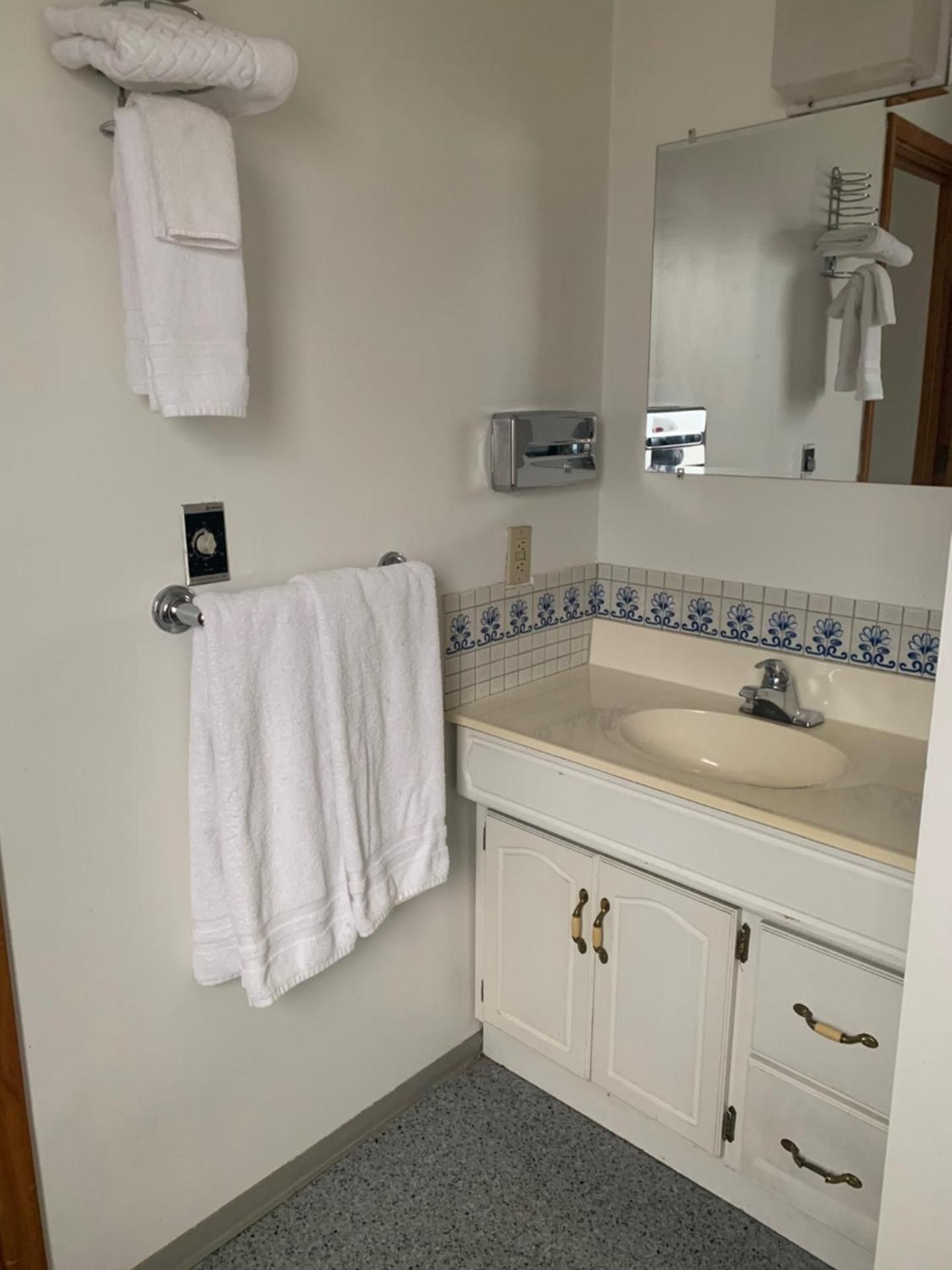 Family King Studio with Jacuzzi