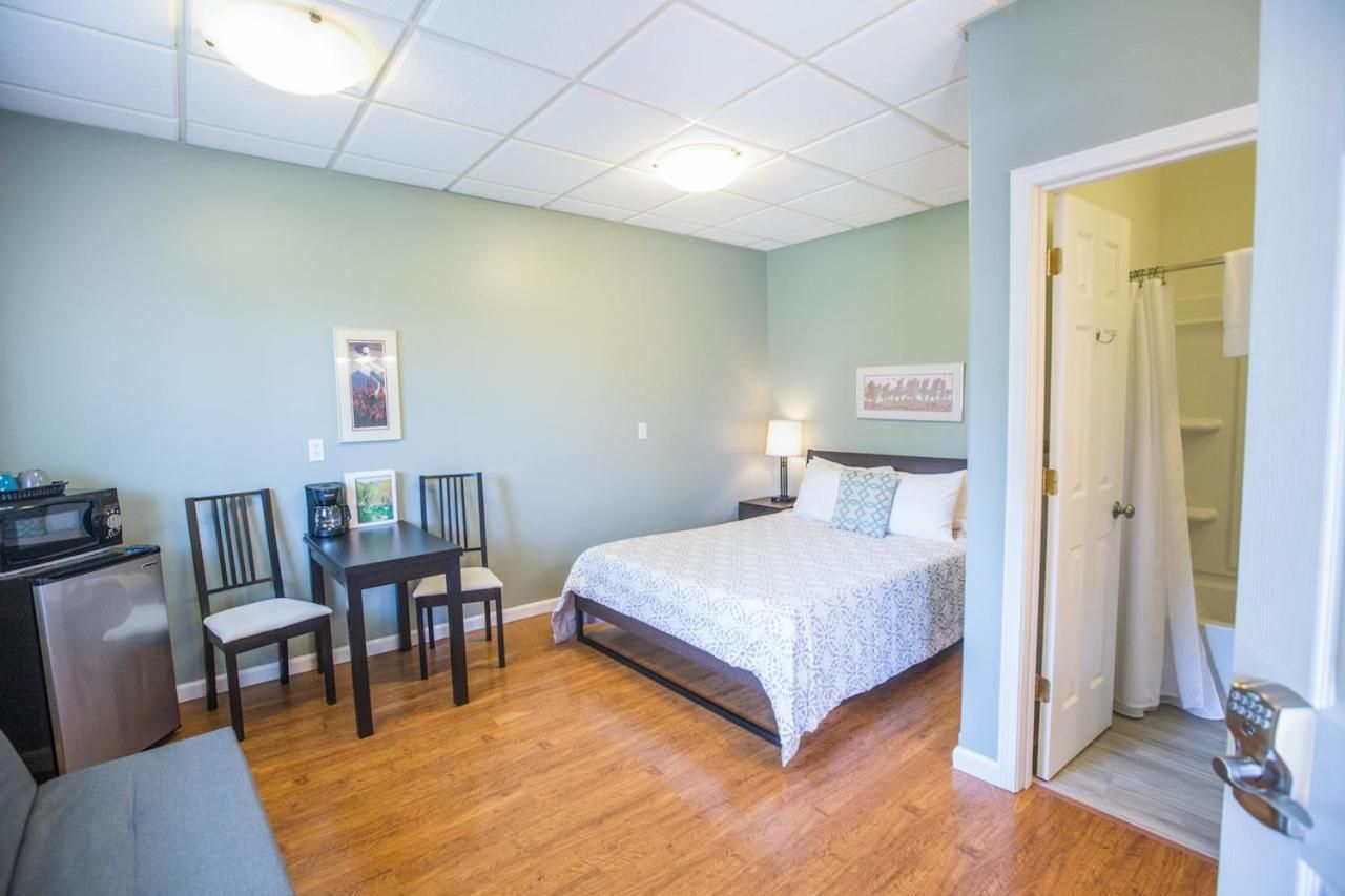 Queen Room