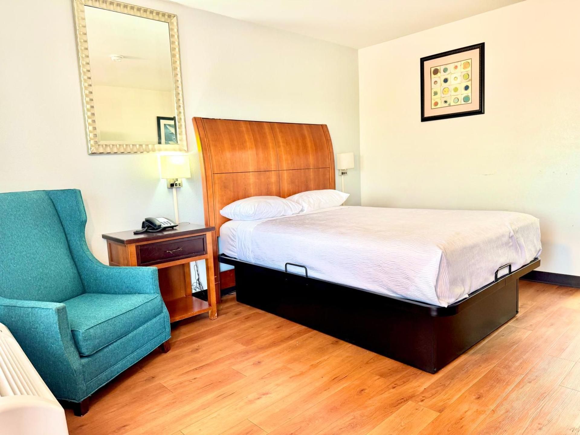 1 Queen Bed, Non-Smoking