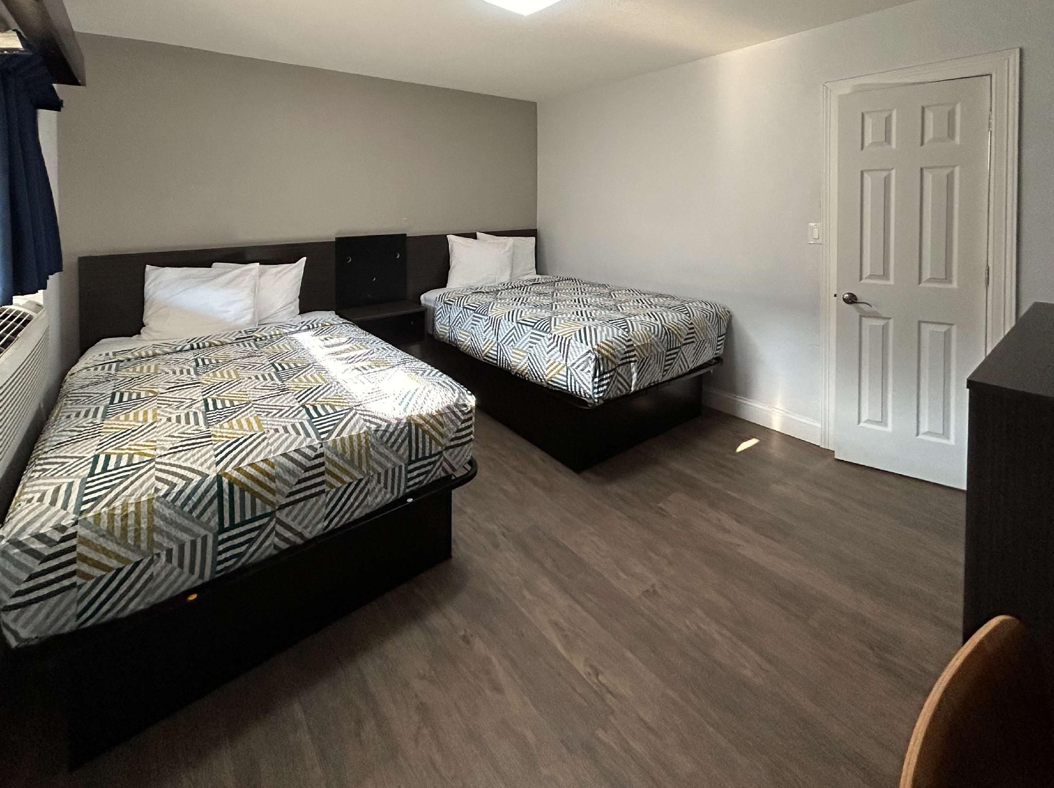 2 Full Beds | Non-Smoking, Micfridge