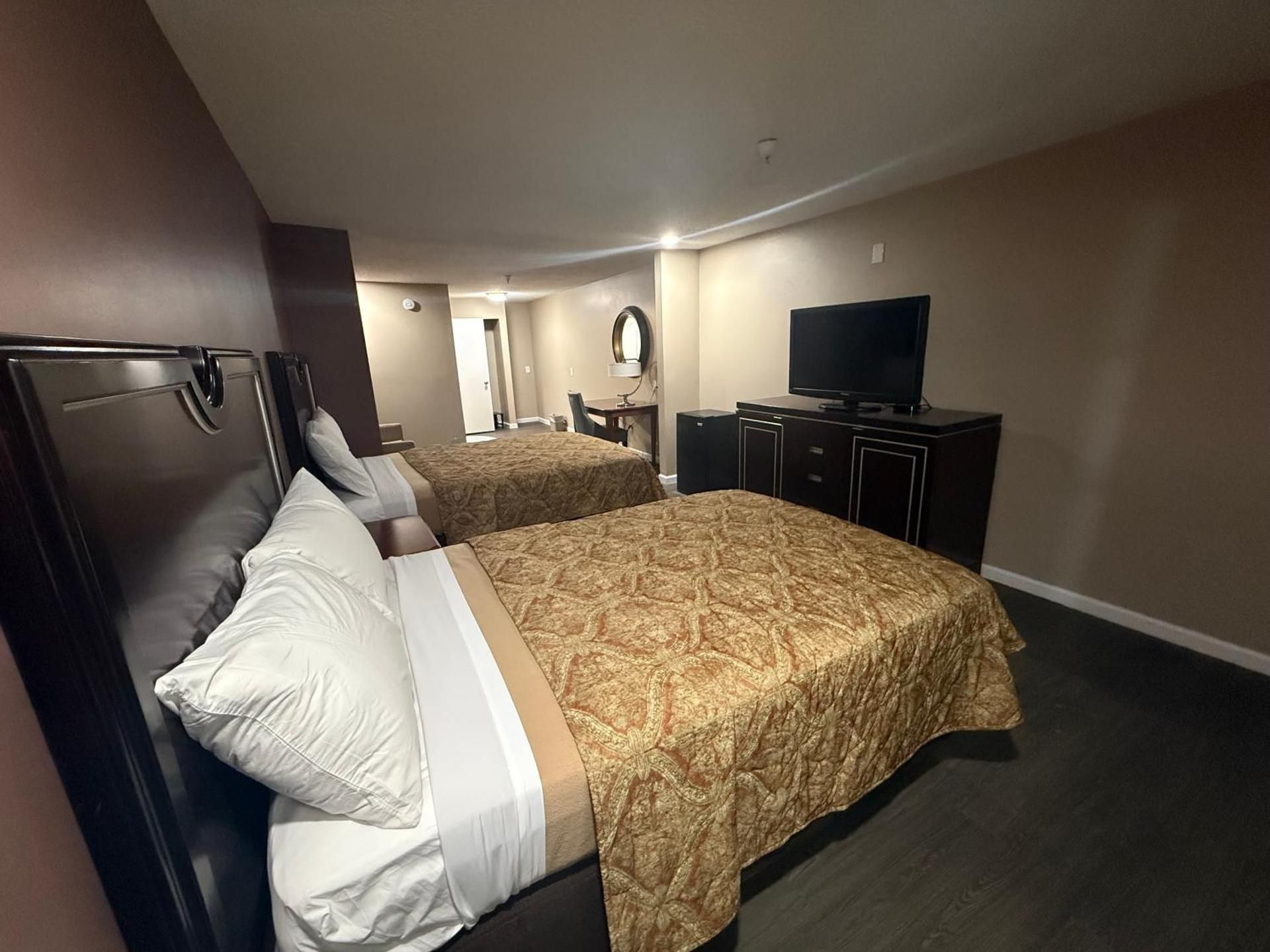 Standard Double Suite