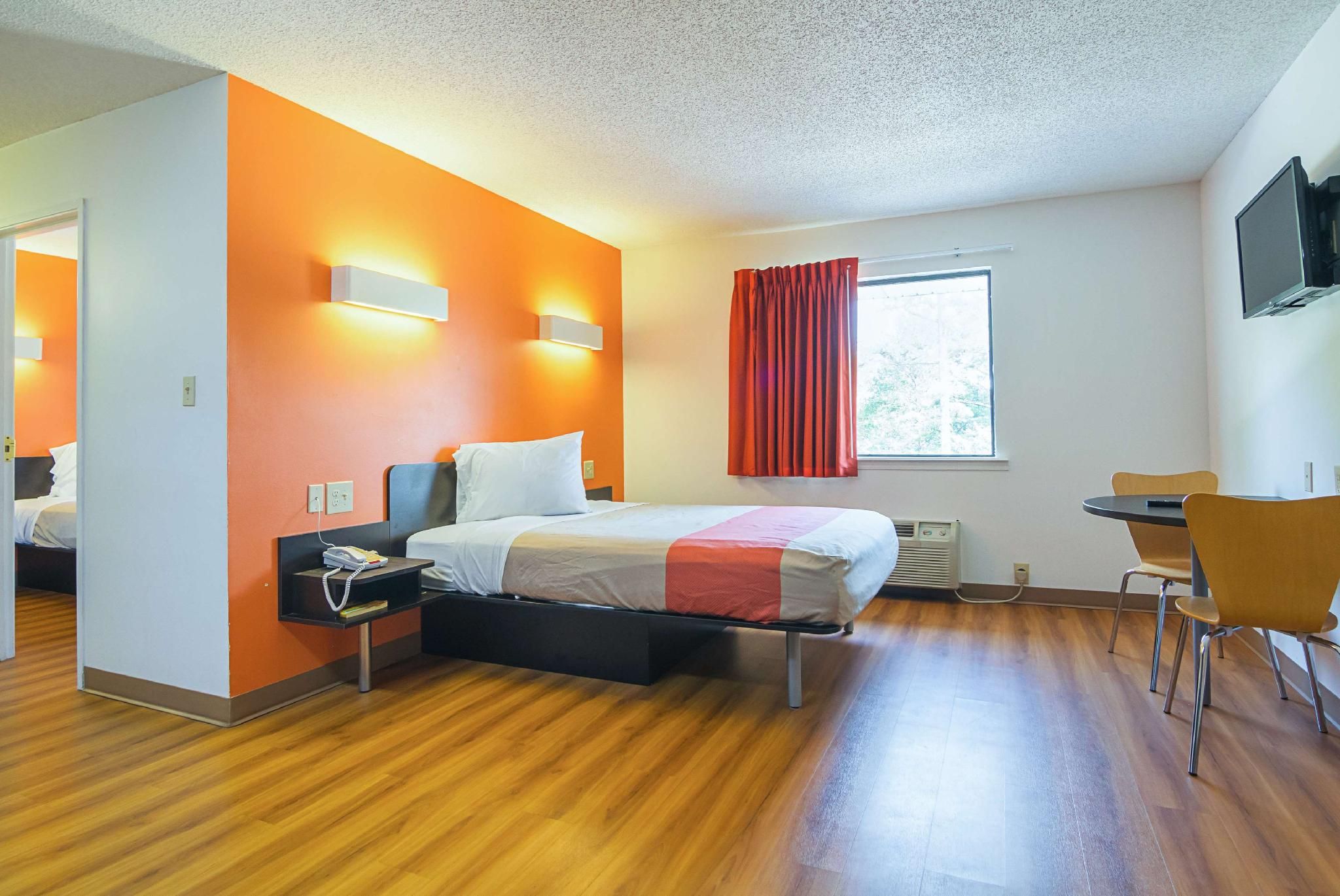 1 Queen Bed | Non-Smoking, Kitchen