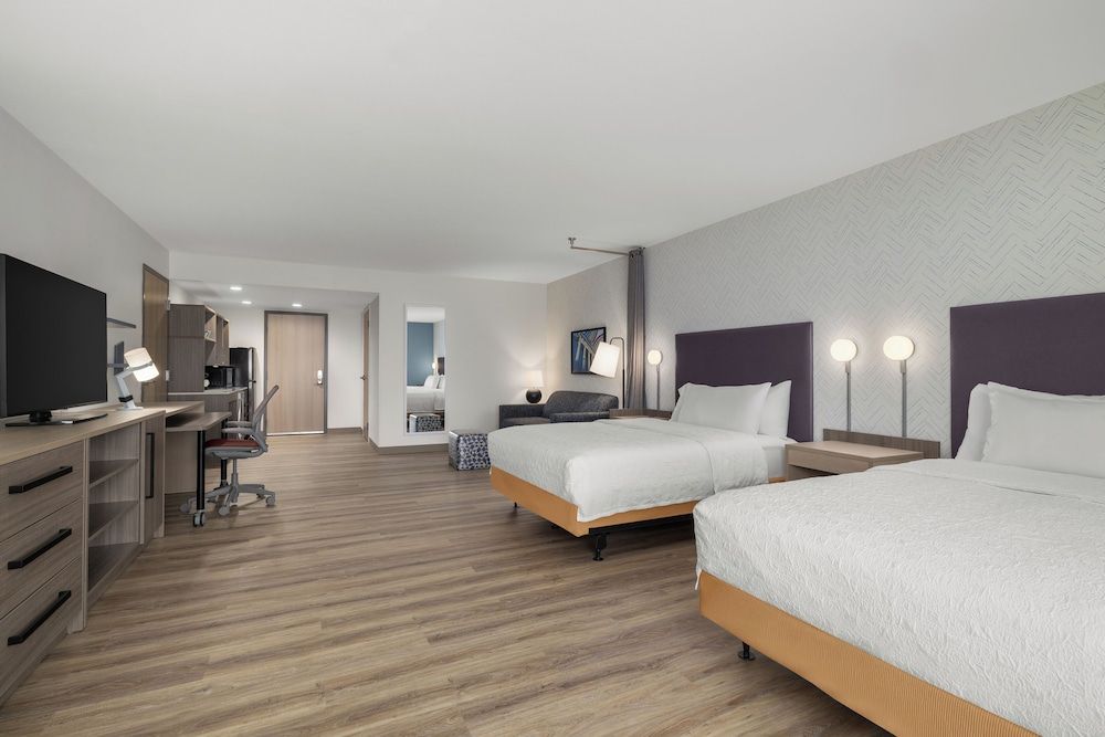 Home2 Suites By Hilton Muncie Studio, 2 Queen Beds, Accessible, Bathtub (Mobility & Hearing)