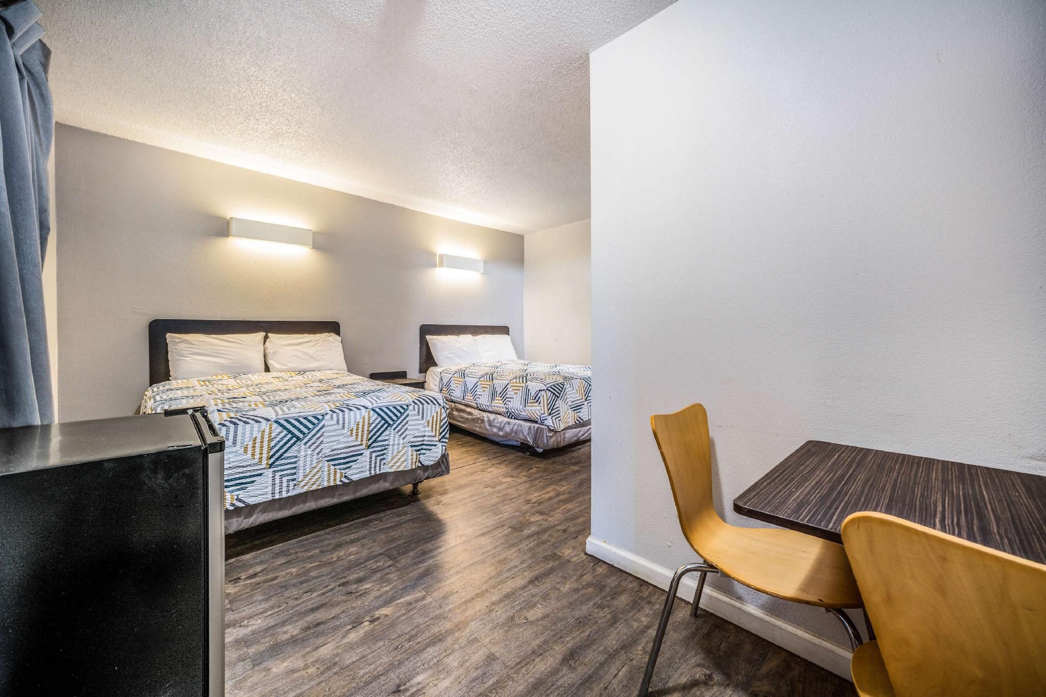 2 Full Beds | Non-Smoking