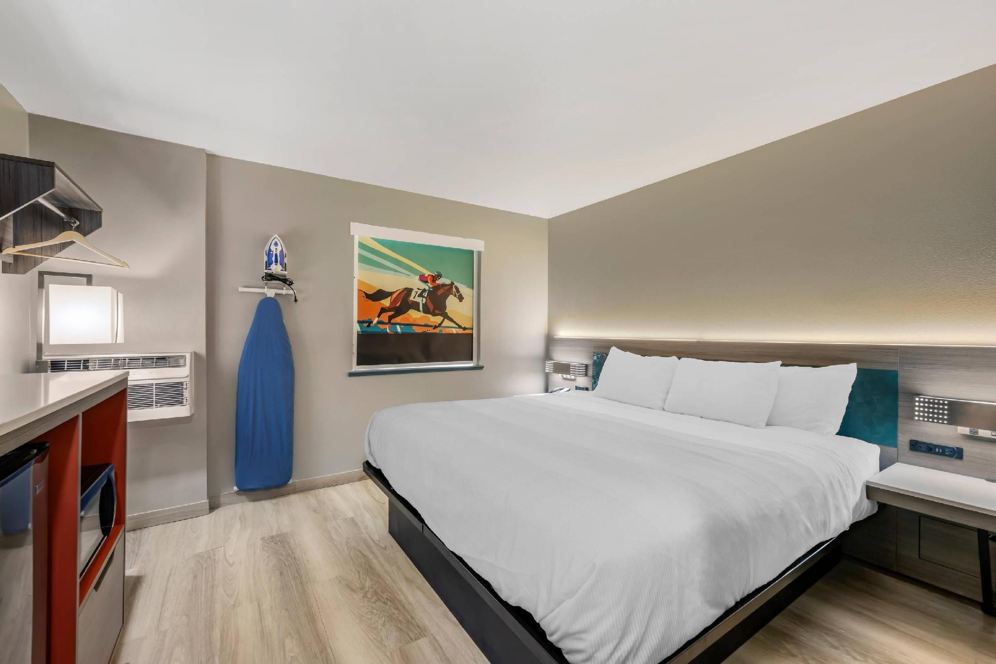 1 Queen Bed, Nonsmoking, Accessible