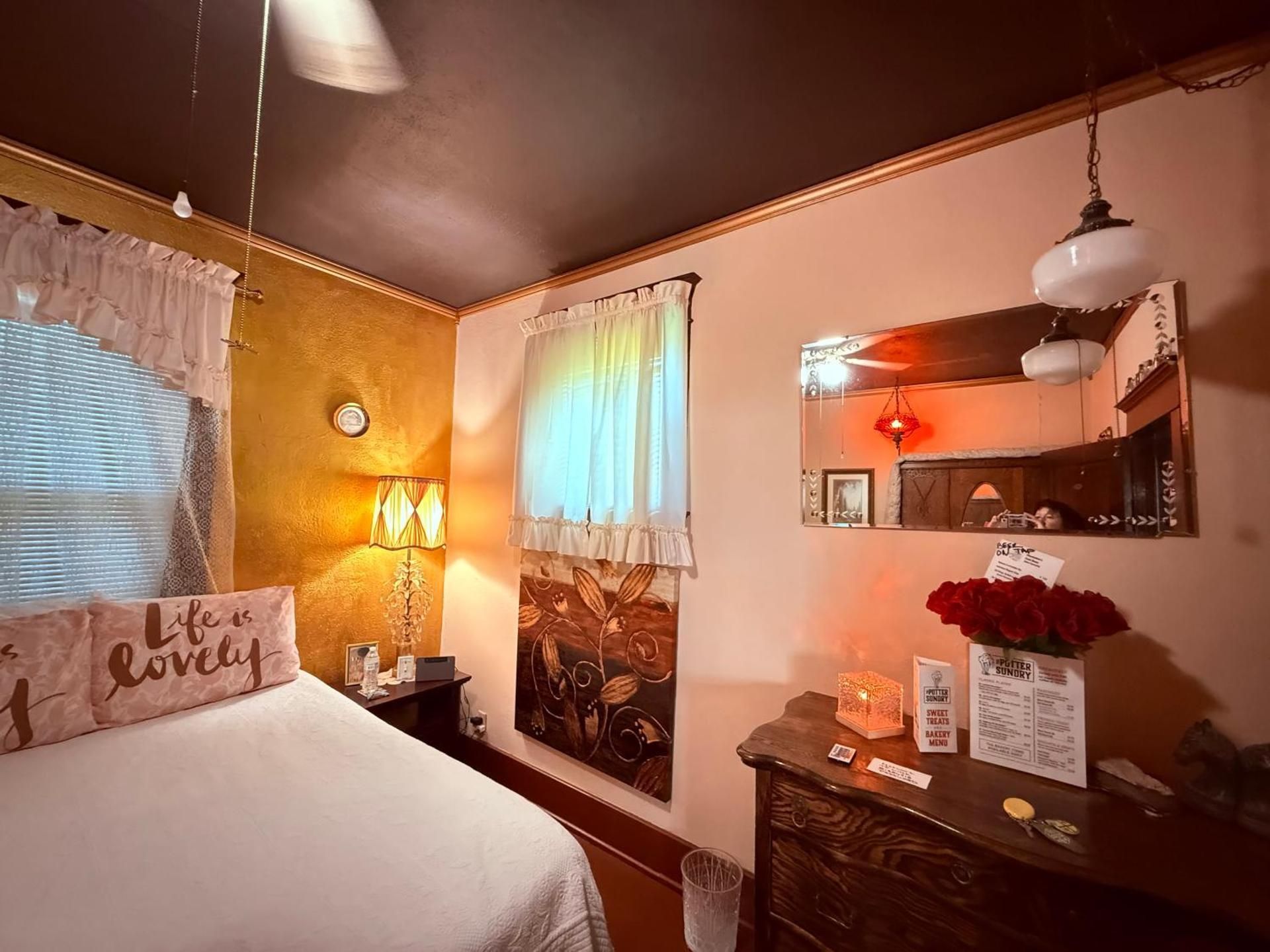 Deluxe Queen Room
