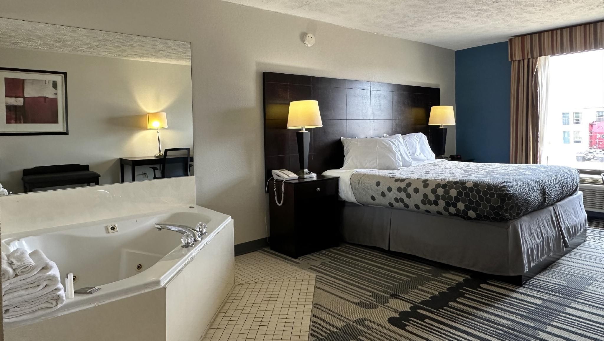 Whirlpool 1 King Bed