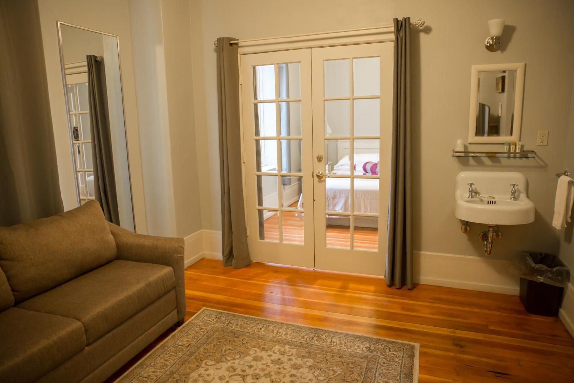 King Suite with Clawfoot Bathtub