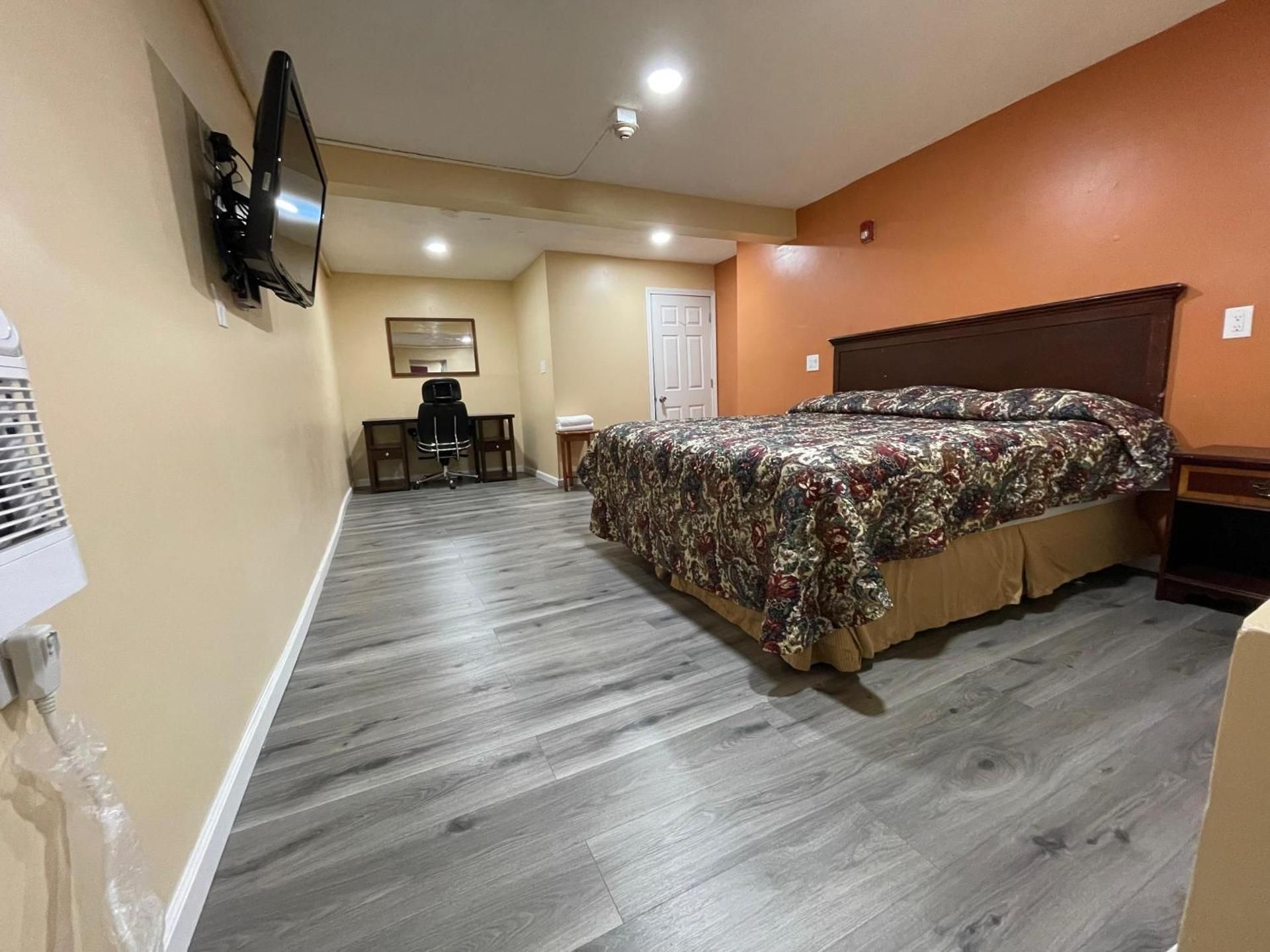 King Room