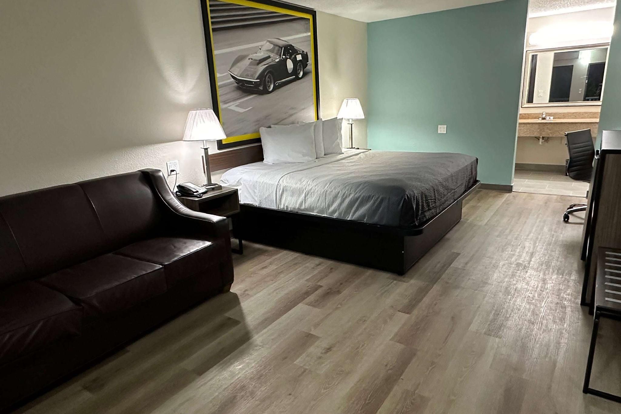 Super 8 by Wyndham Kannapolis 1 Queen Bed, Non-Smoking