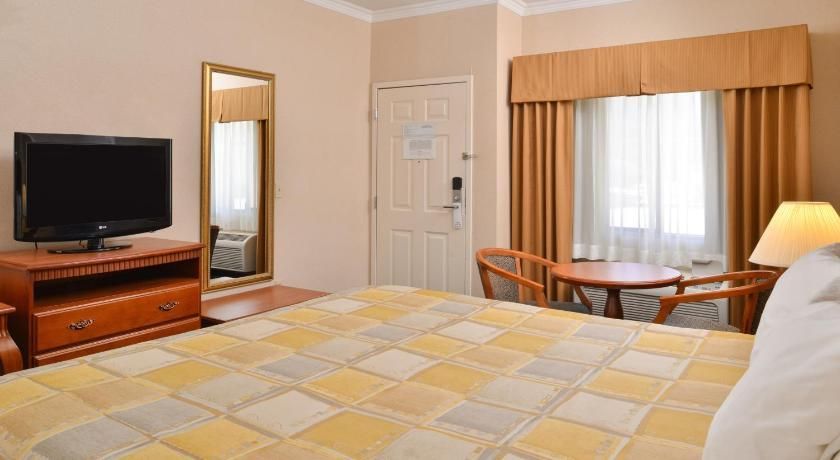King Room - Non-Smoking