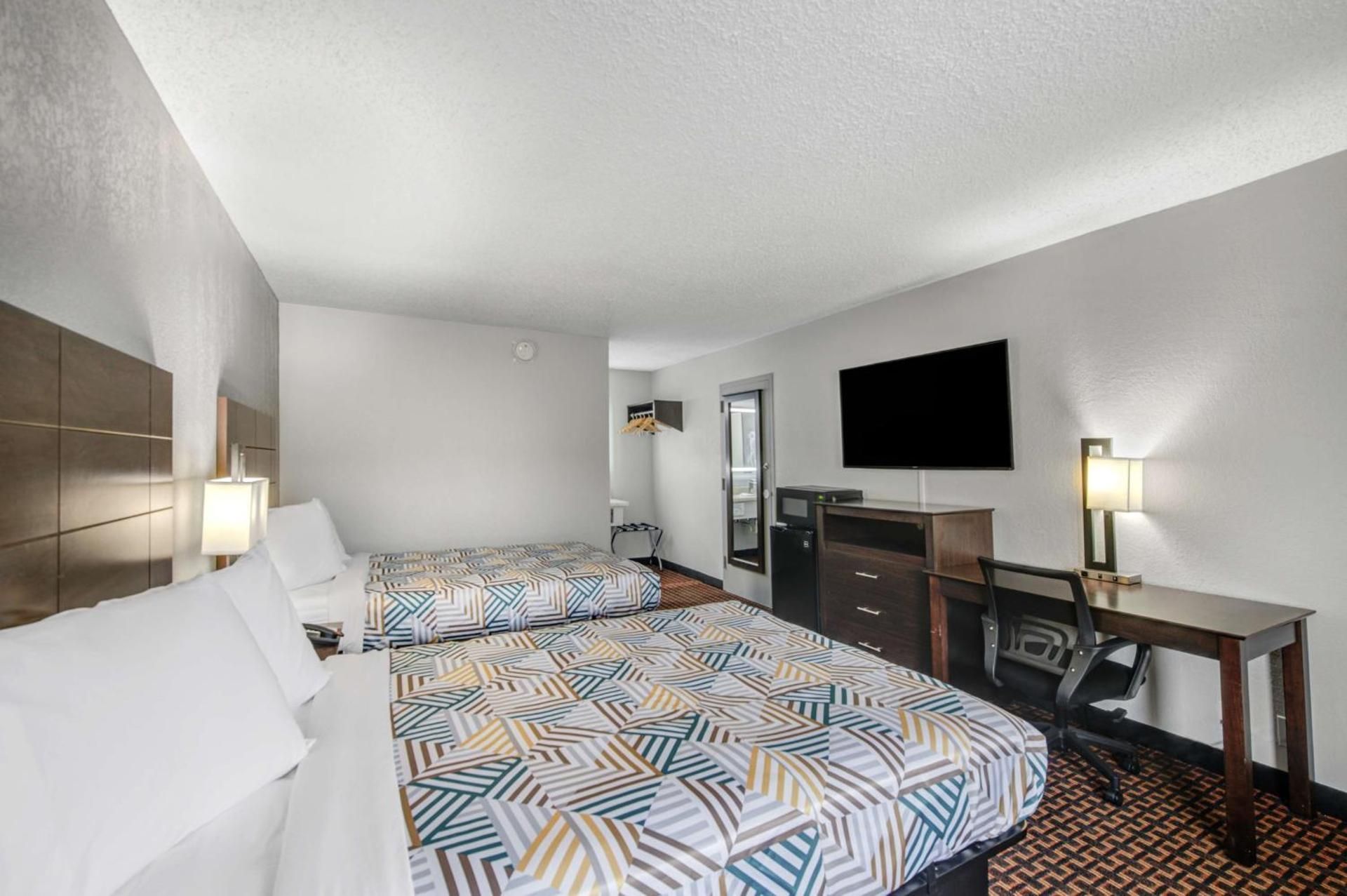 Quadruple Room - Non-Smoking