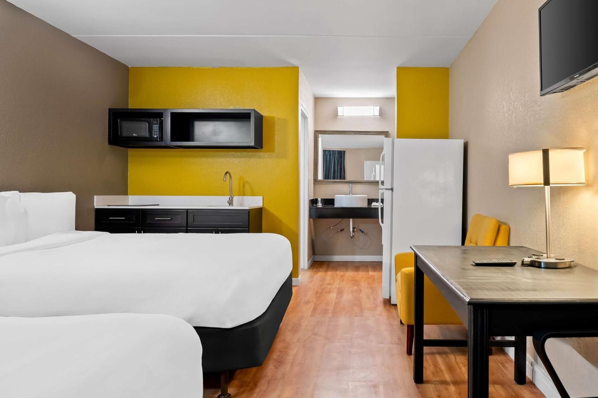 Accessible 2 Double Beds Non Smoking