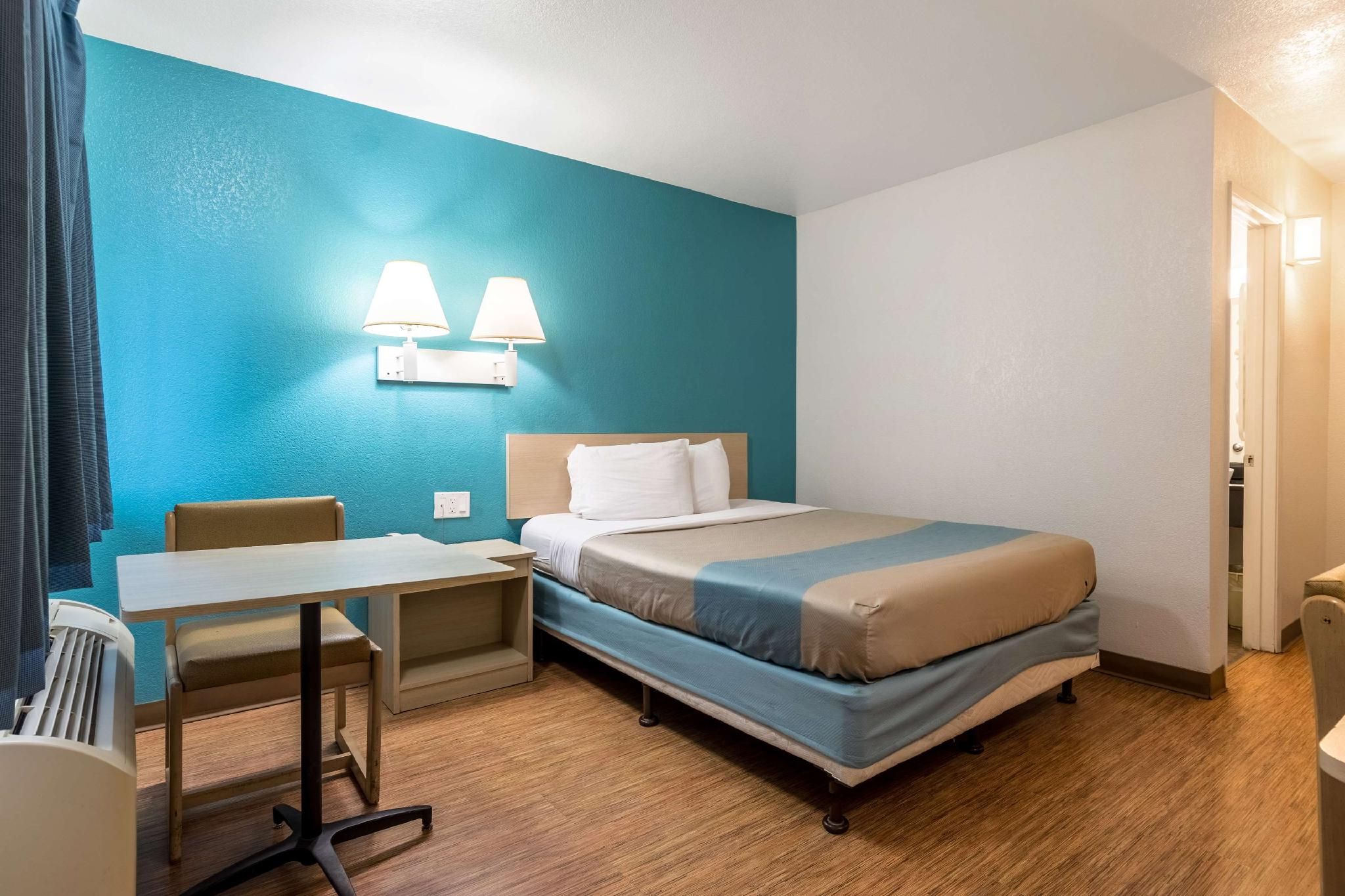 Motel 6 El Centro, CA 1 QUEEN BED | NON-SMOKING 2