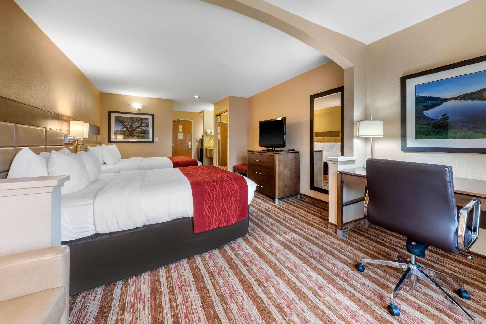 2 Queen Beds Non-smoking Accessible