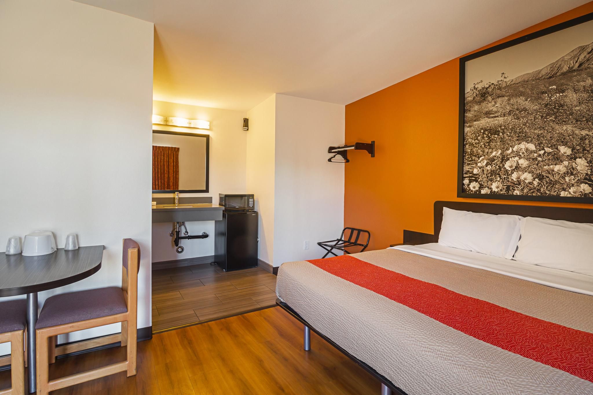 Motel 6 Hesperia, CA - East 1 King Bed | Non-Smoking, Kitchen 2