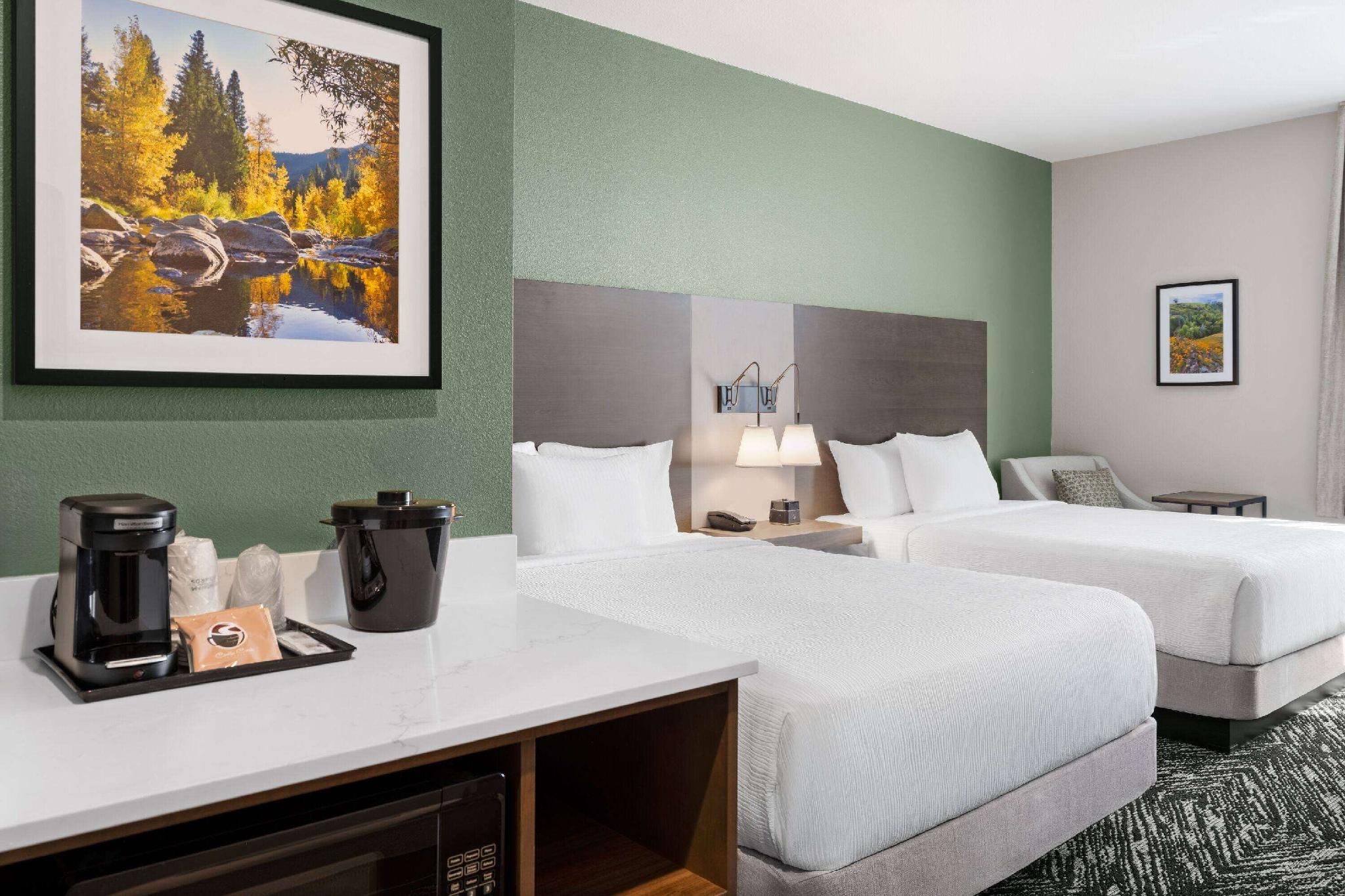 2 Queen Beds, Hearing Accessible Room