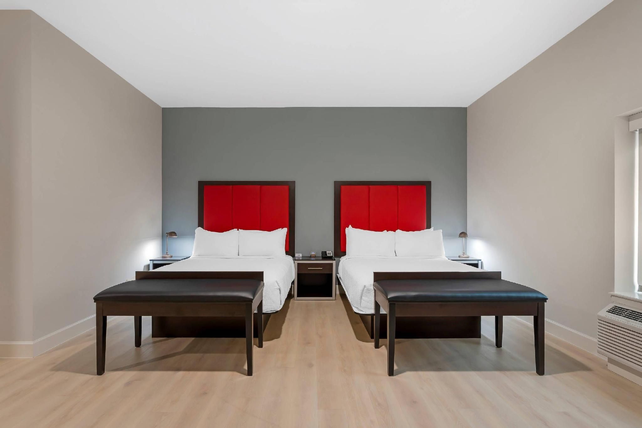 2 Queen Beds Nonsmoking