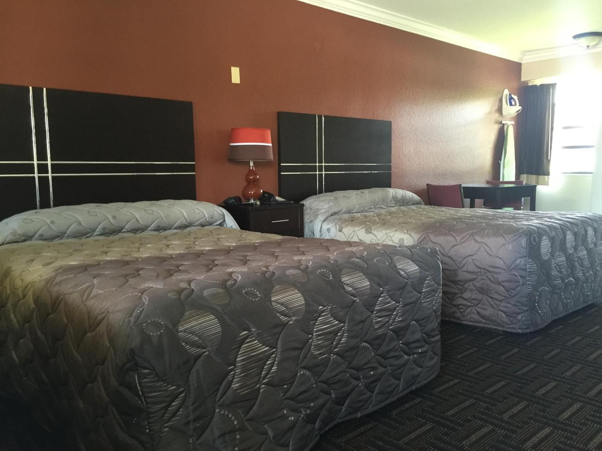 Double Room with Two Double Beds - Smoking