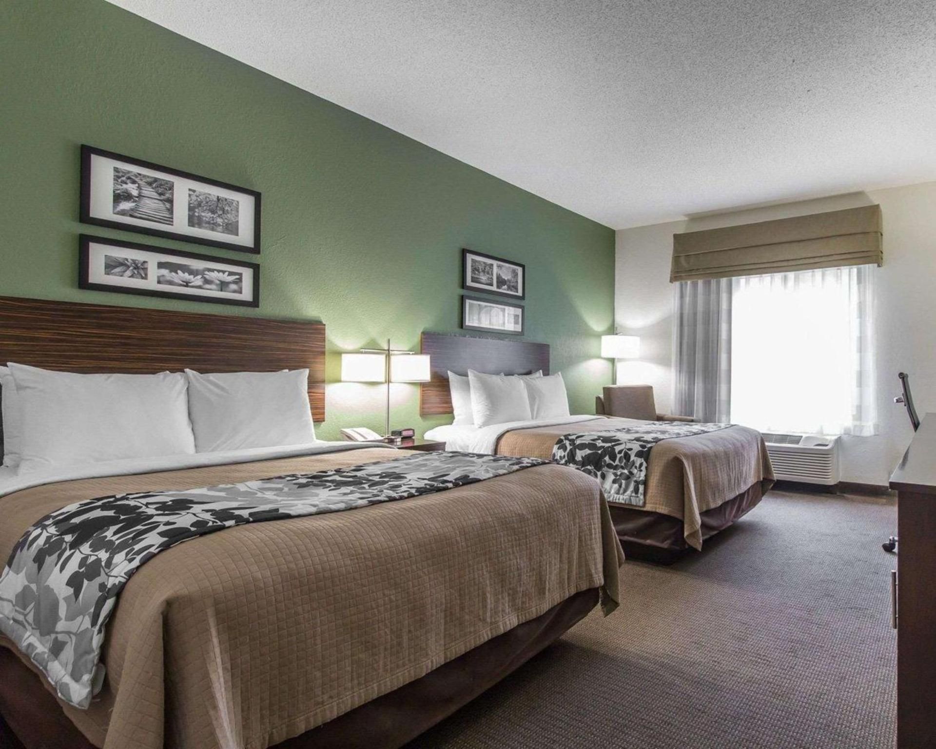 Queen Room with Two Queen Beds - Pet Friendly/Non-Smoking