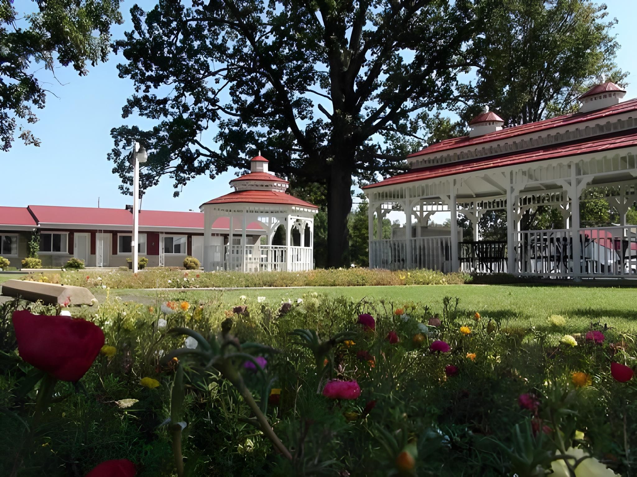 Murray Inn and Art Gallery