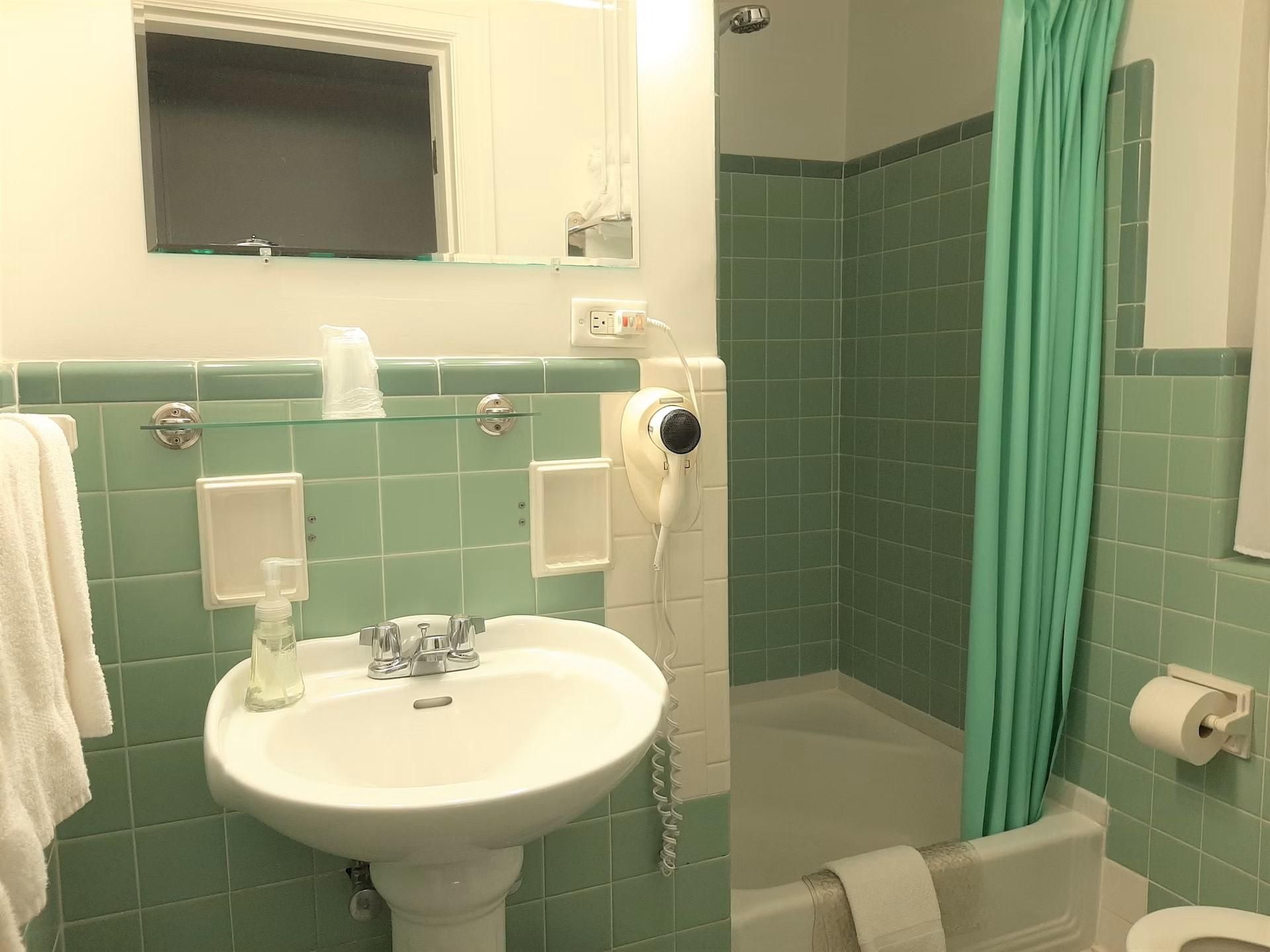 King Deluxe Non-Smoking