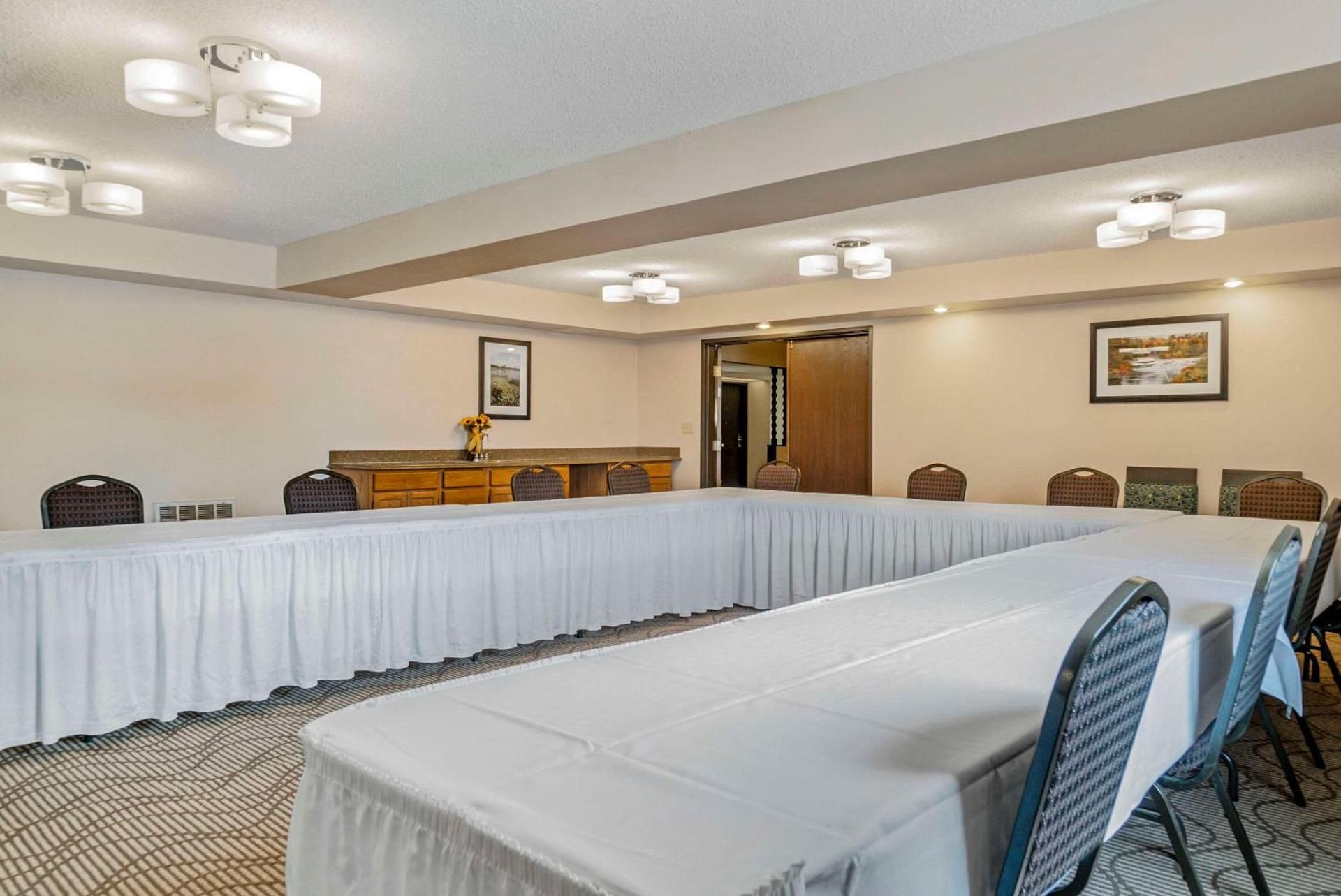 meeting room / ballrooms