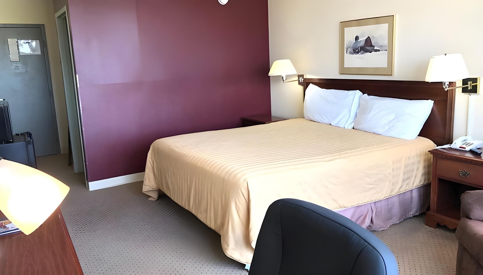 Norwood inn & Suites Worthington Queen Bed - Smoking 2