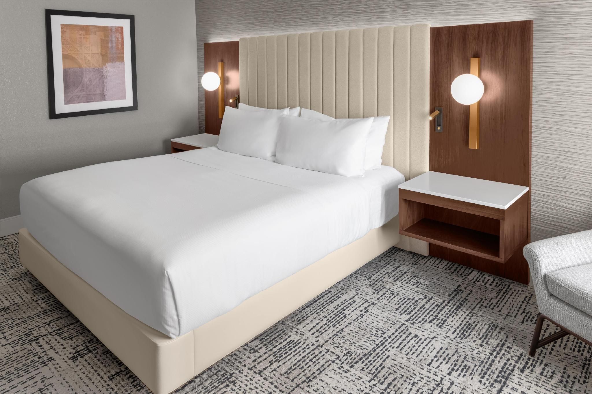 1 King Bed