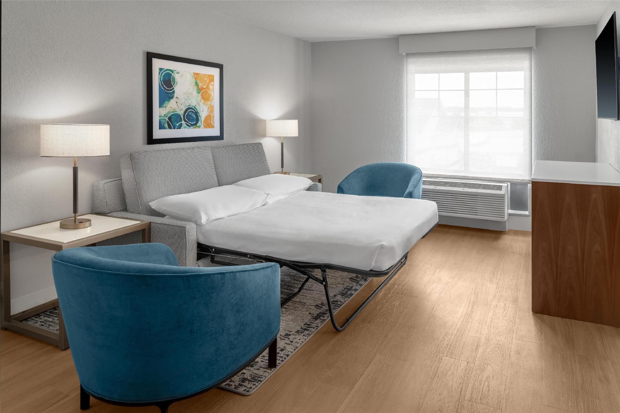 1 KING 1 BDRM STE HEARING ACCESSIBLE