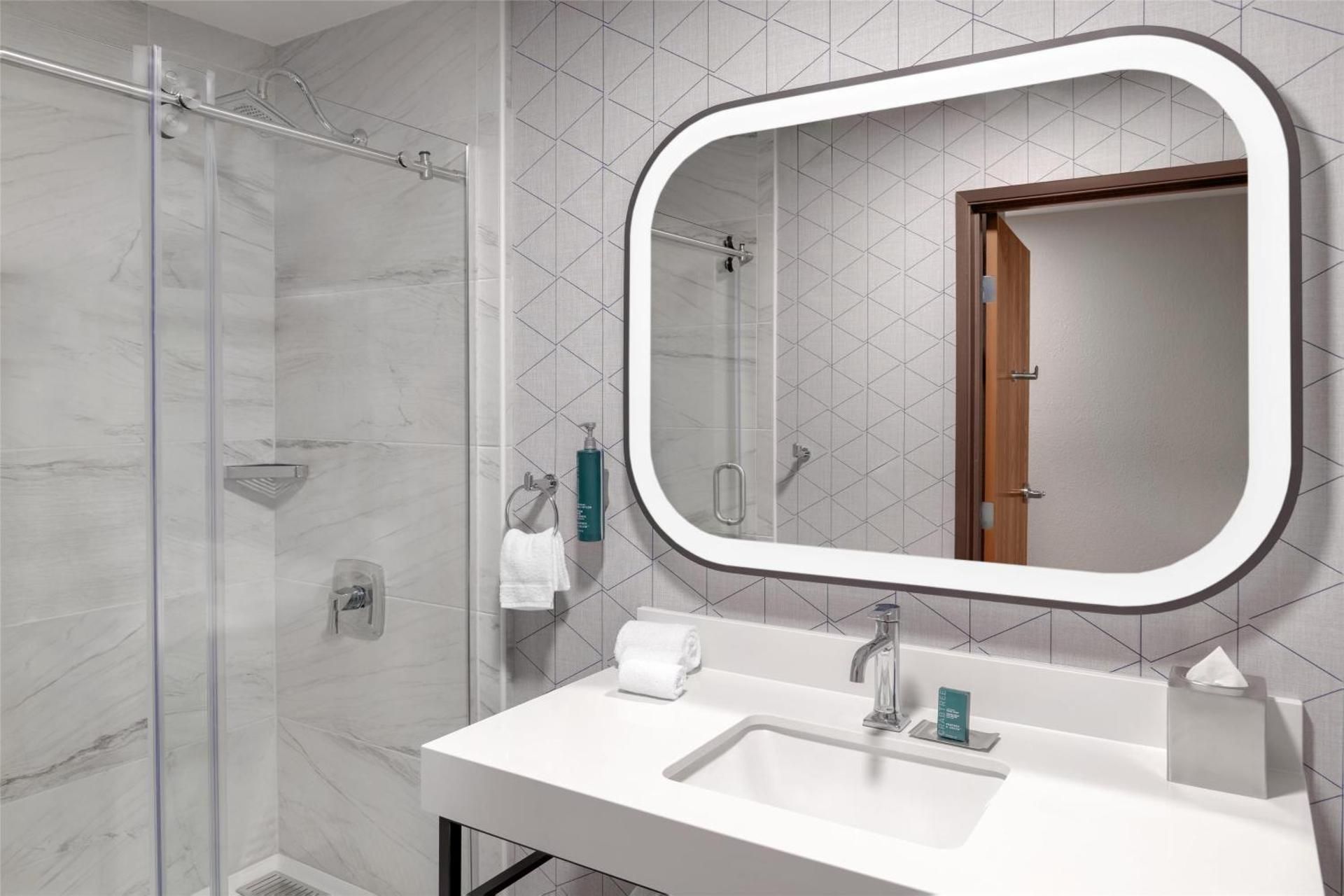 Junior King Suite with Seating Area