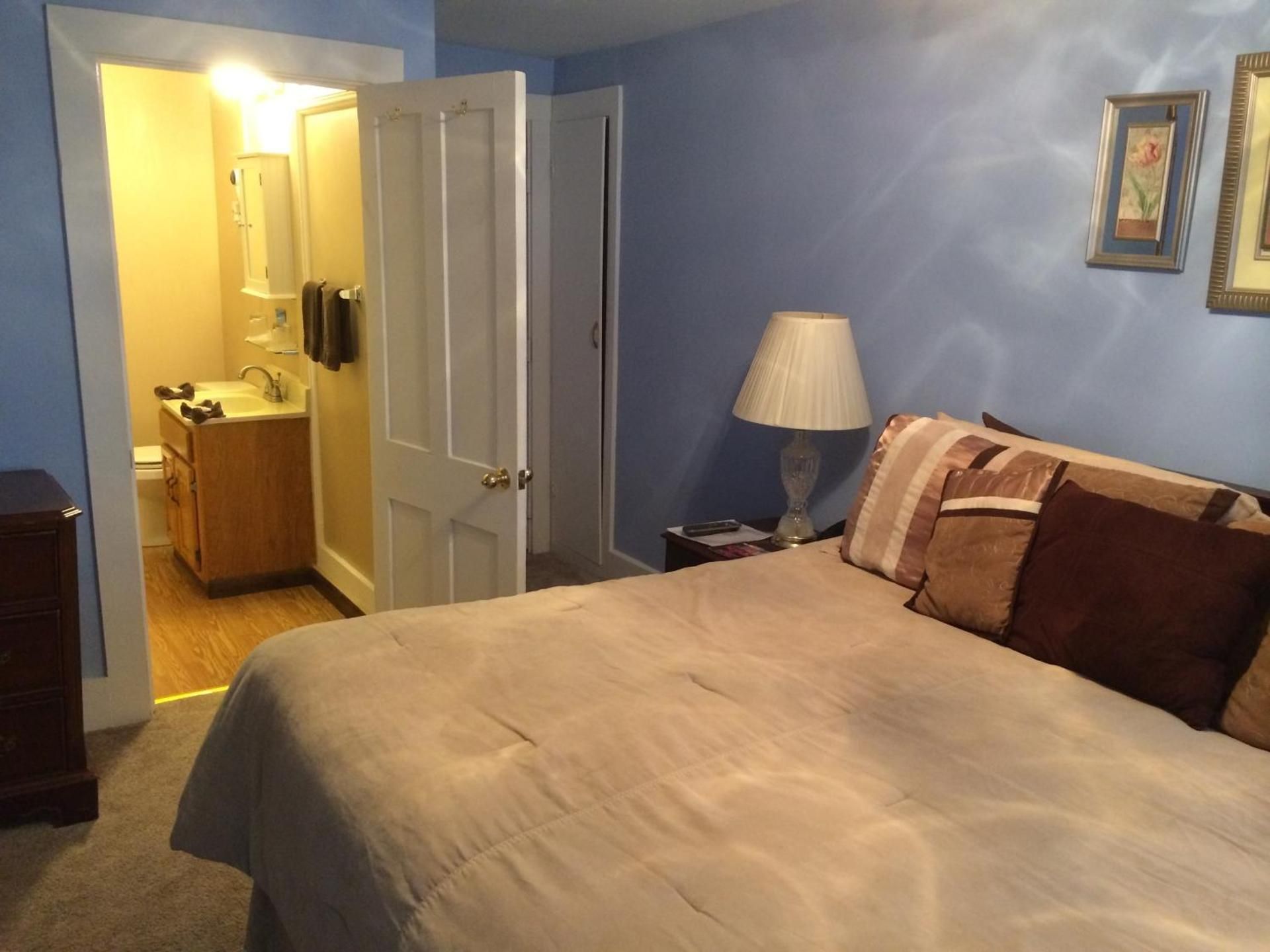 Standard King Room