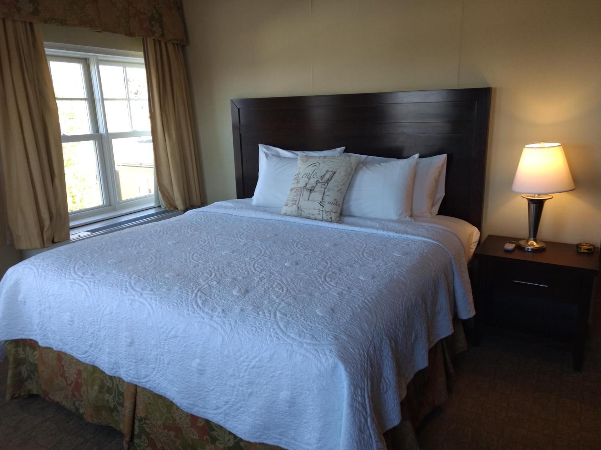 King Room with Lake View