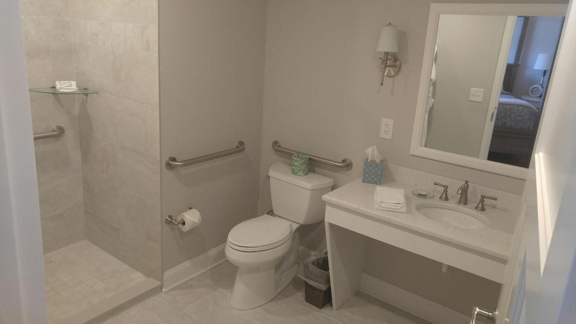 Queen Room - Disability Access