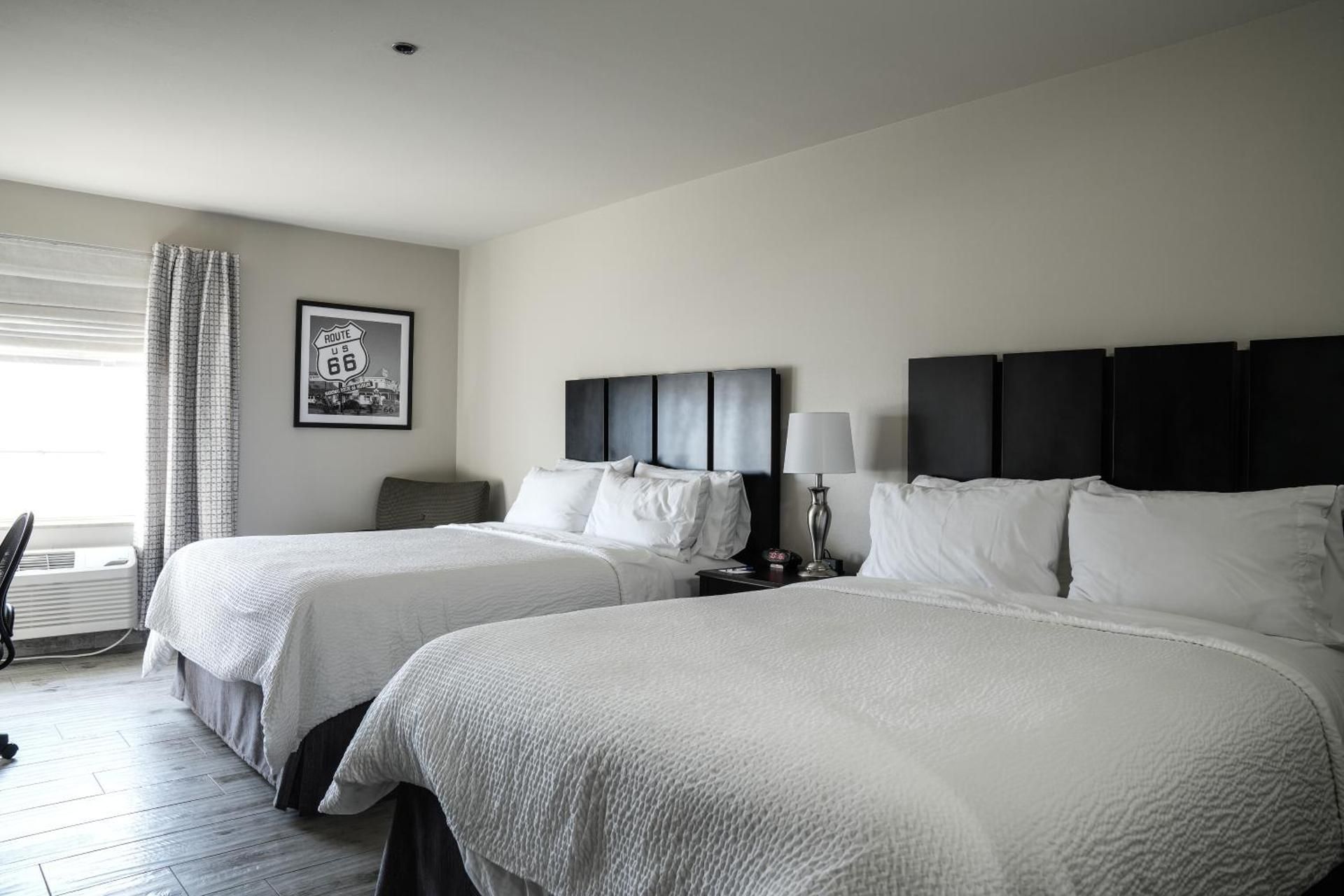Room with Two Beds - Hearing Accessible - Non-Smoking