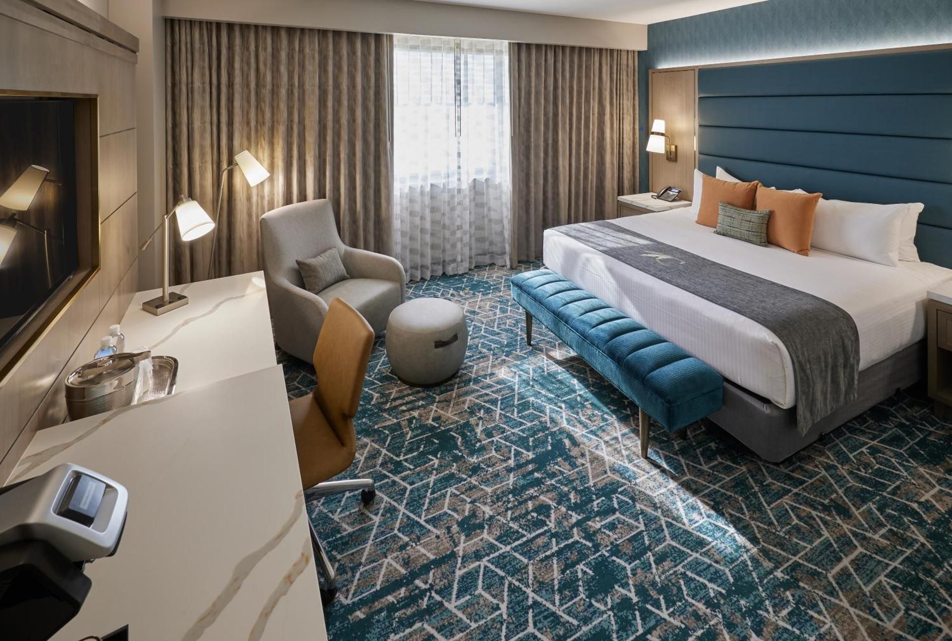 Deluxe Family Room