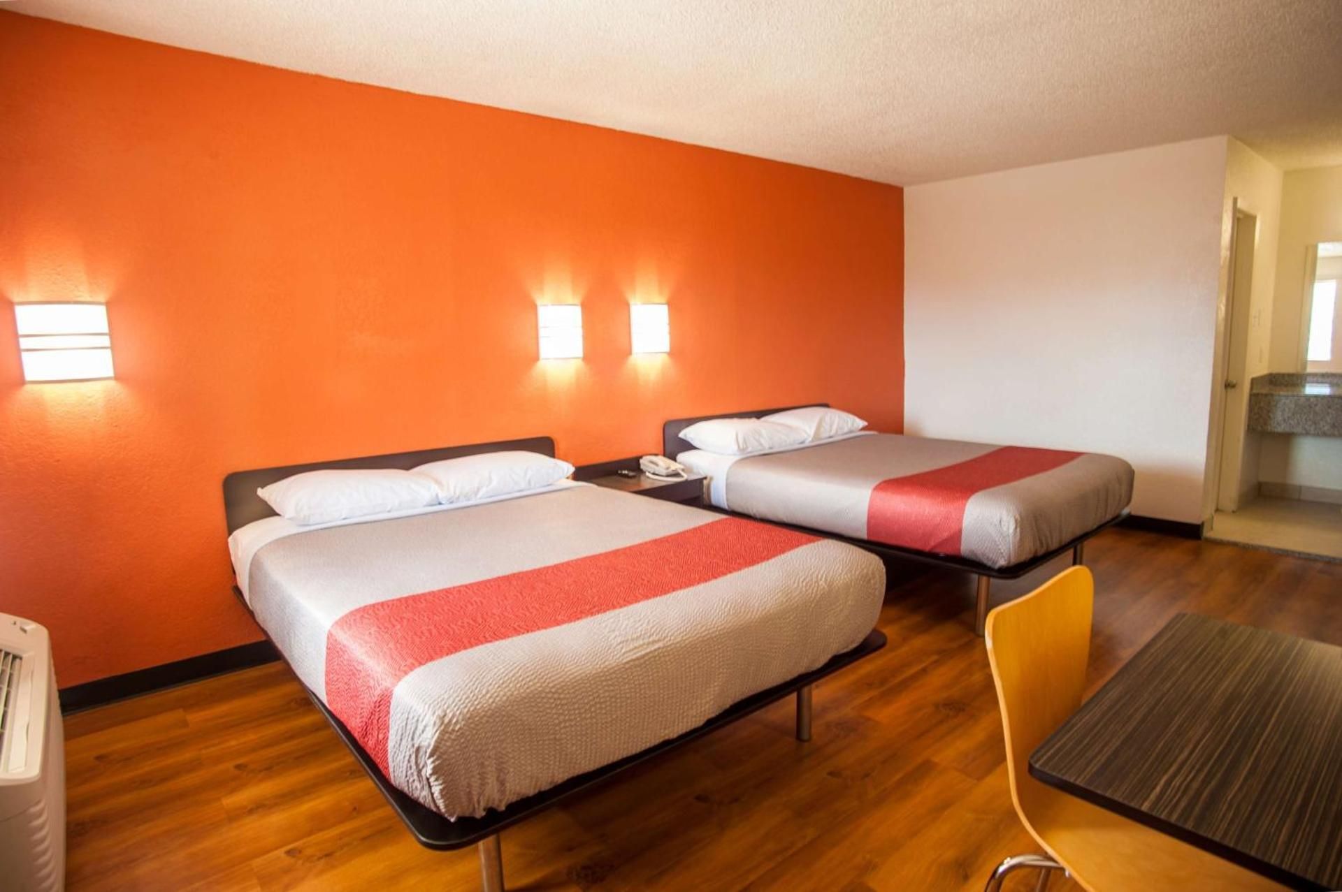 Motel 6 Corsicana, TX Queen Room with Two Queen Beds - Smoking 2